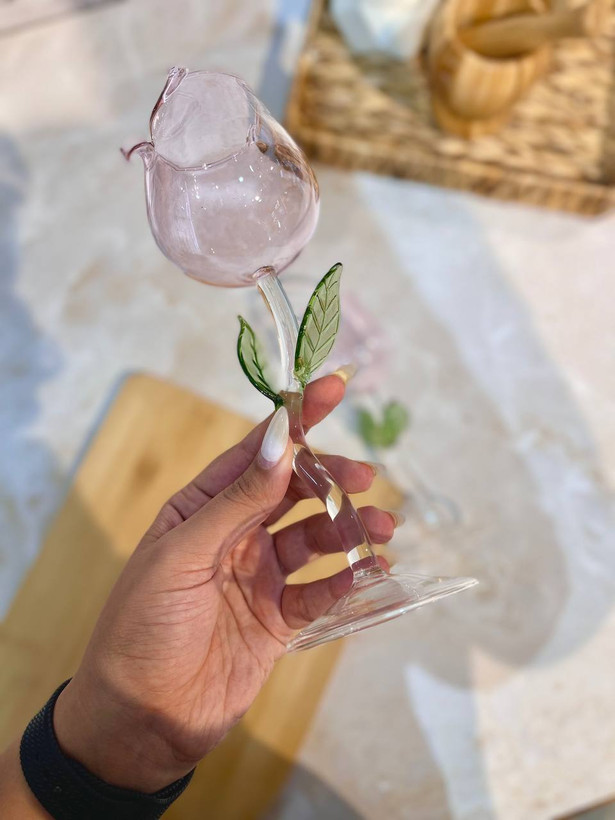 گیلاس پیرکس رز صورتی پینترستی