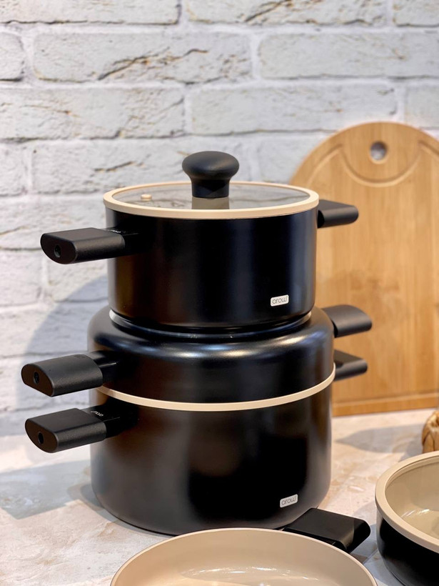 سرویس قابلمه 8 پارچه بدون روغن رنگ مشکی Pro Chef cooker محصول arow ترکیه