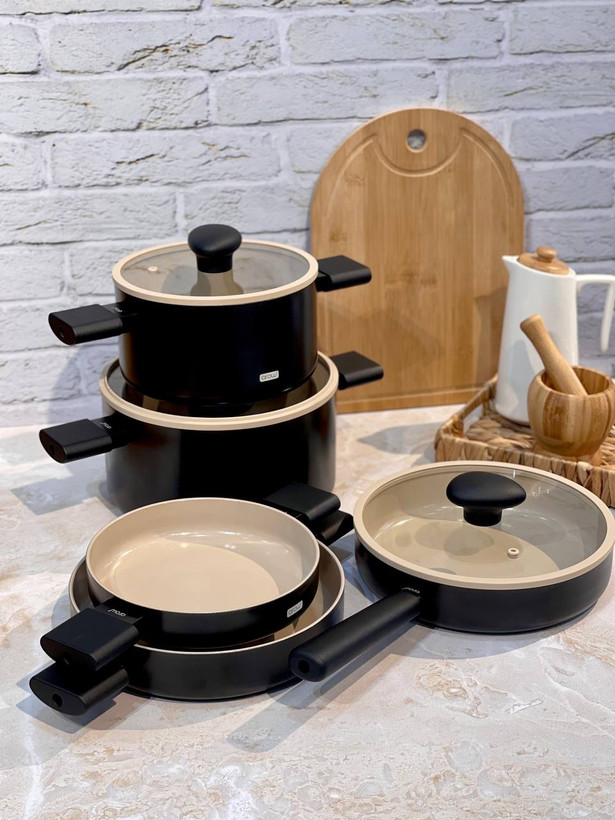 سرویس قابلمه 8 پارچه بدون روغن رنگ مشکی Pro Chef cooker محصول arow ترکیه