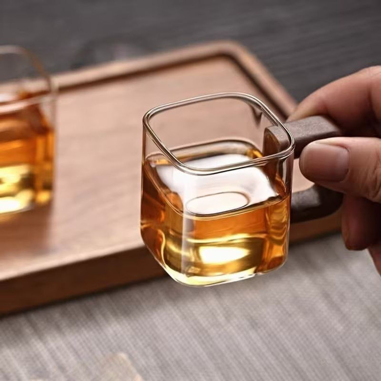 فنجان پیرکس مربعی بدنه ضخیم محصول وارداتی