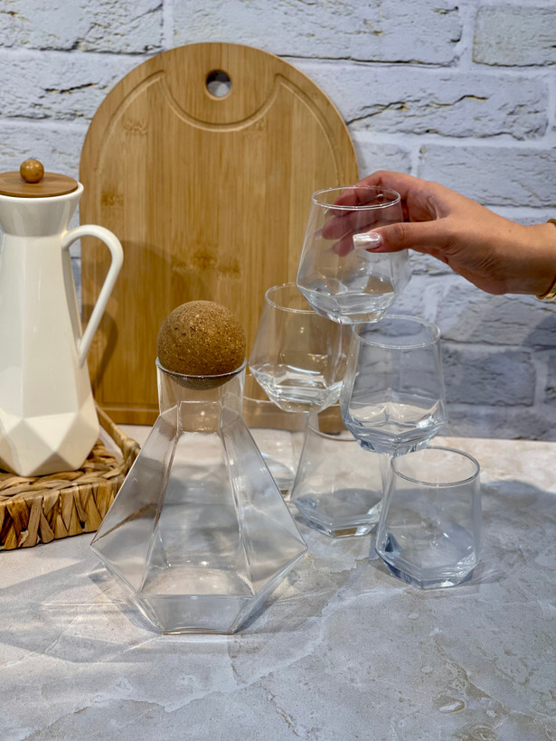 پارچ و لیوان شش ضلعی محصول وارداتی Deli Glass