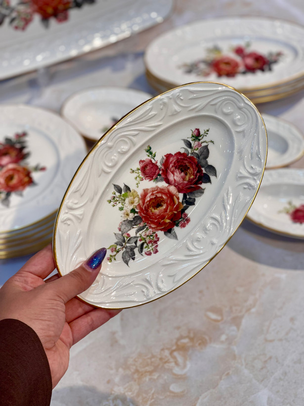سرویس پذیرایی و عصرانه خوری گل برجسته Amelie محصول Gönül ترکیه